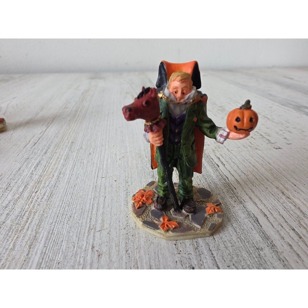 Lemax headless horseman trick-or-treat boy Halloween people village accessory ho